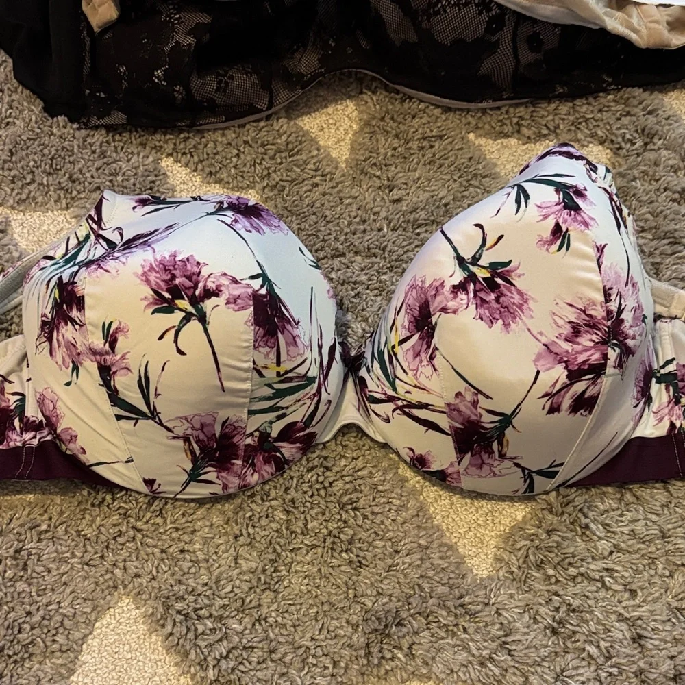 Cacique Floral Bra with Cream and Purple